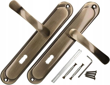 Mâner de ușă lung de 90 mm arbore patinat cu cheie